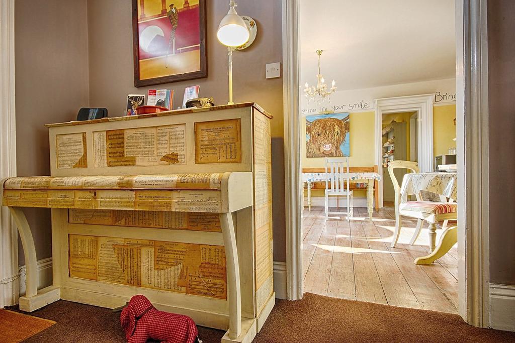 Hooray Henrys Bed and Breakfast Sheringham Buitenkant foto