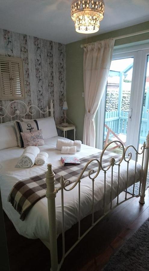 Hooray Henrys Bed and Breakfast Sheringham Buitenkant foto